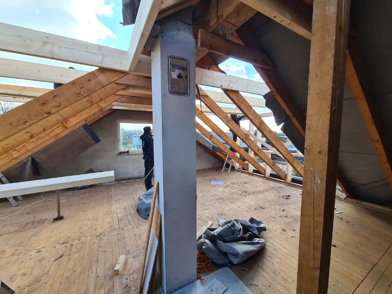 Dachausbau Holzgestell